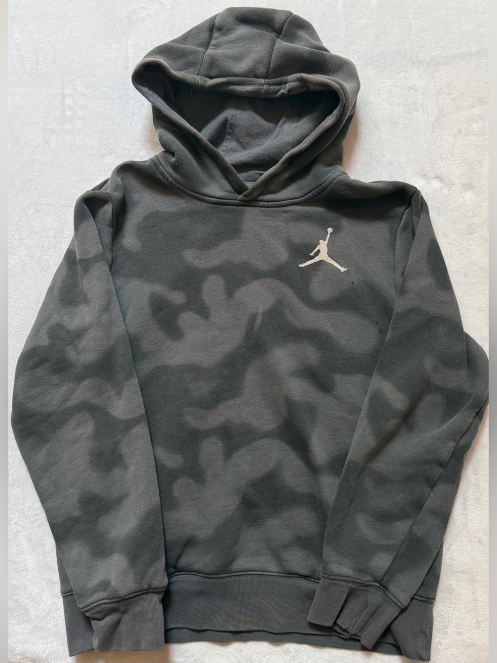 Jordan Grey Camo Jumpman Hoodie Back to School Size Youth Large 12-13